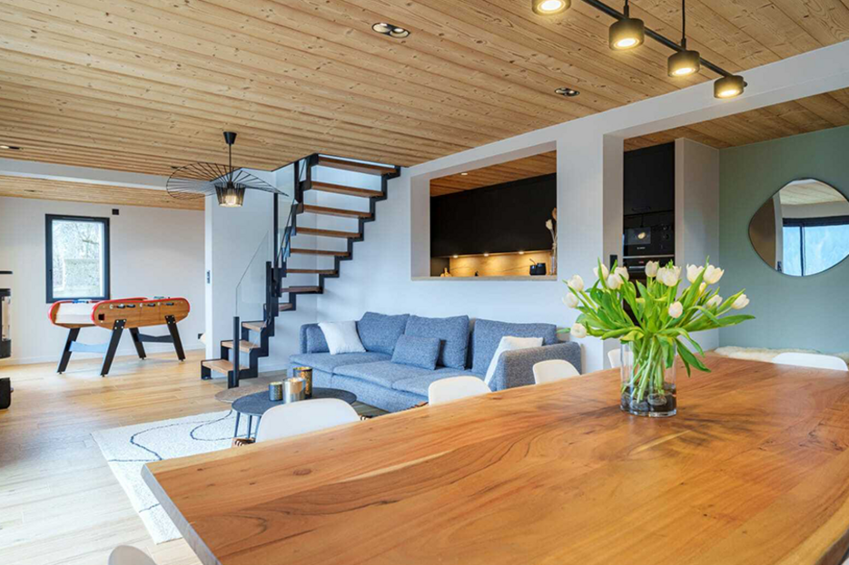 DE L’INDUSTRIE DE L’INDUSTRIE